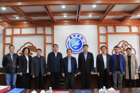 E:\E盘\2018-2019-2\第8周\东北之行\与黑河学院进行交流.JPG