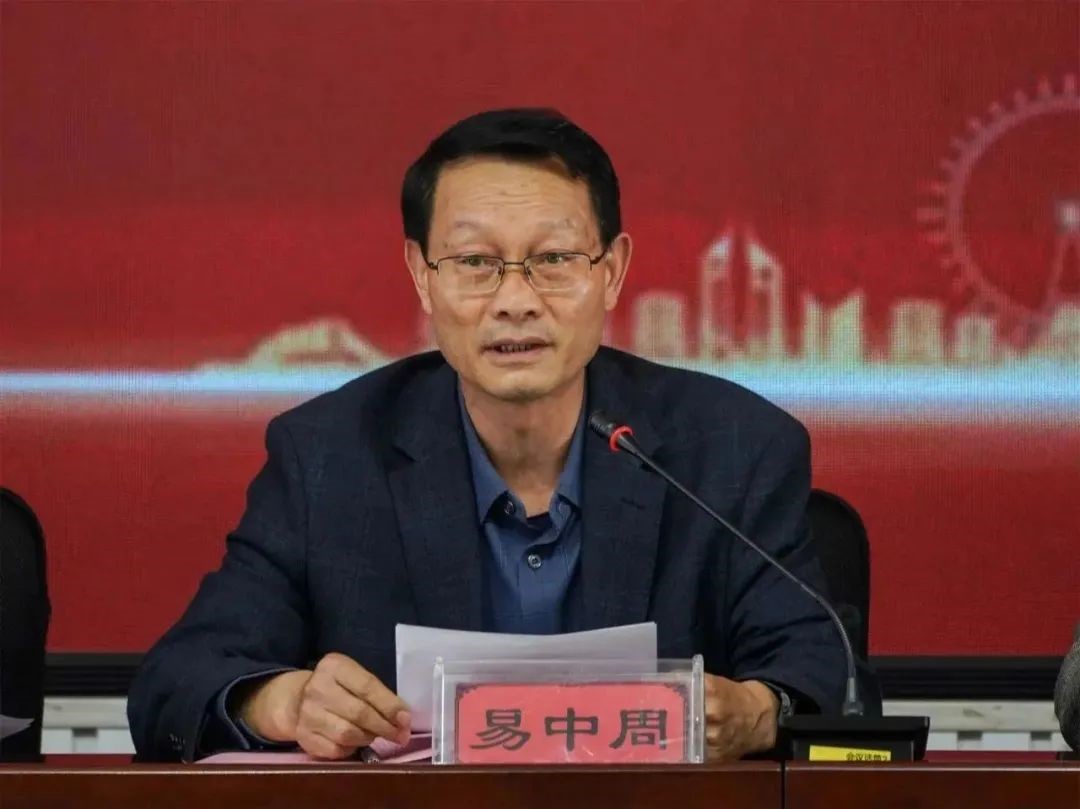 我校统战群团组织与蒙自市团结小学举行服务协议签订和实践基地揭牌